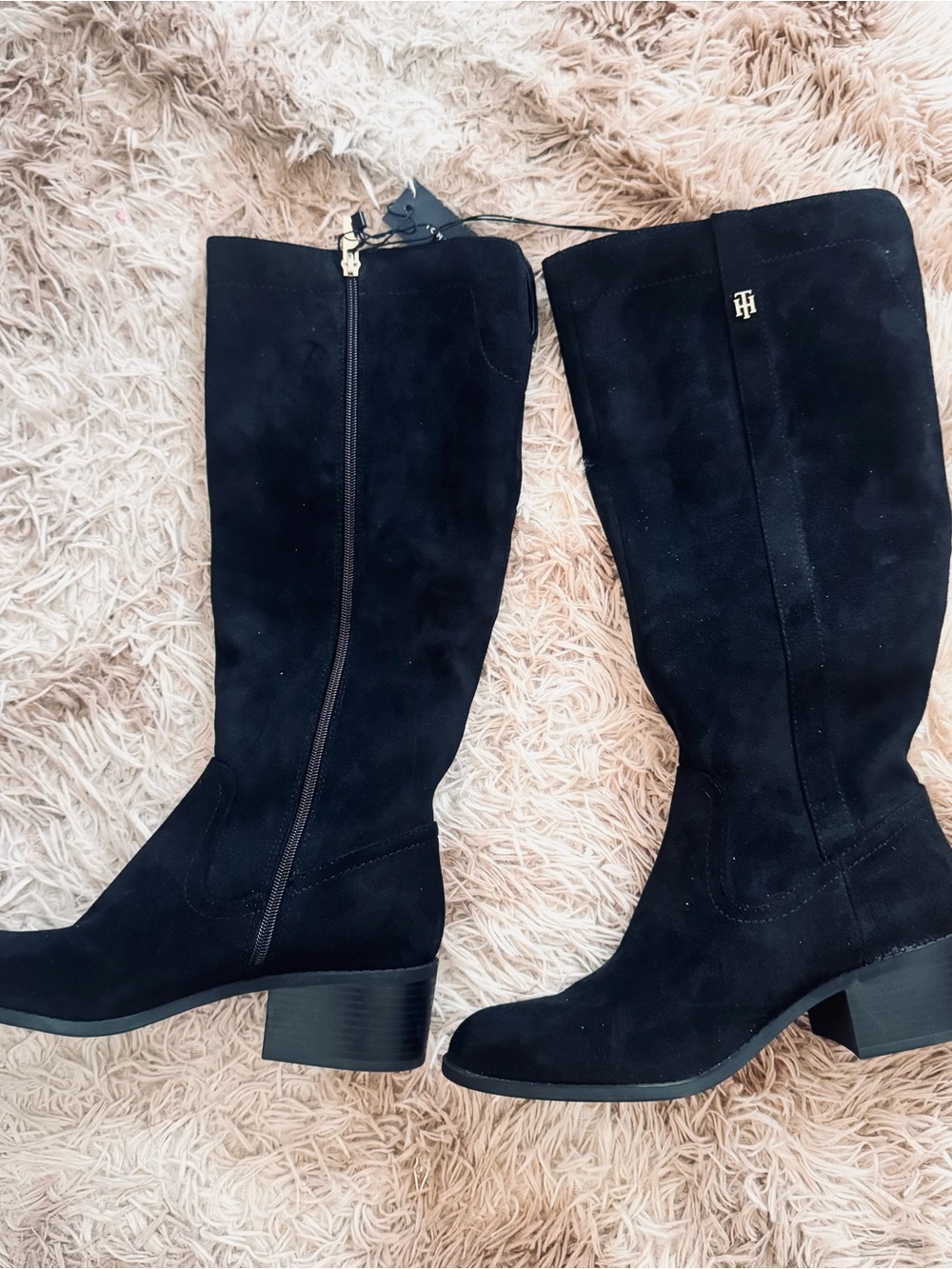 Tommy Hilfiger Black Suede Knee-High Block women’s Heel Boots. Size 10M. New